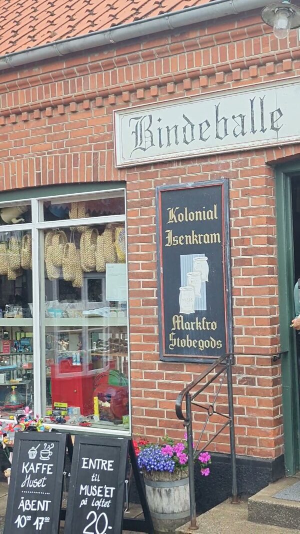 Bindeballe Købmandsgård